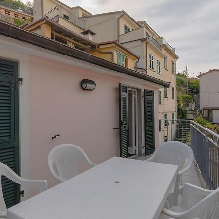 Carruggio Apartment Riomaggiore Exterior photo